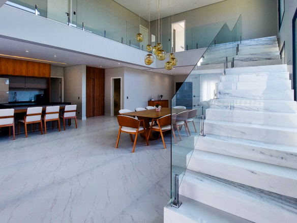 Casa nova com 6 suítes no Costa Nova Residence