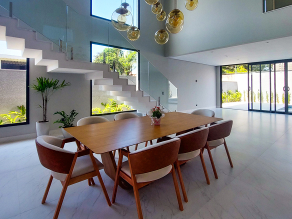 Casa nova com 6 suítes no Costa Nova Residence