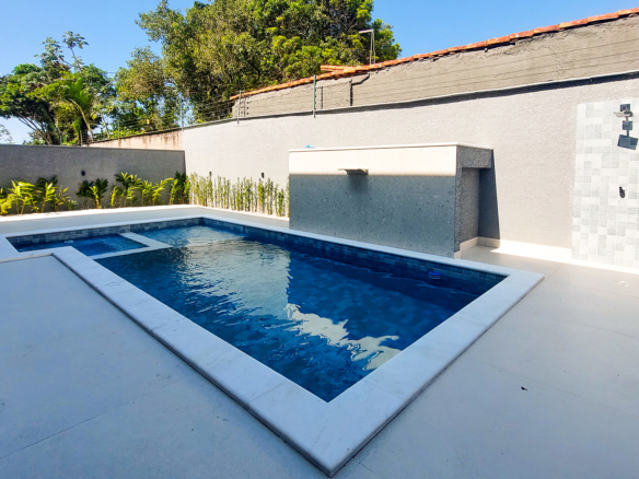 Casa nova com 6 suítes no Costa Nova Residence