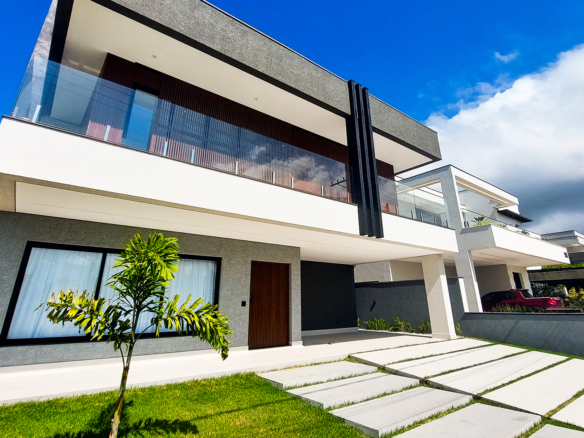 Casa nova com 6 suítes no Costa Nova Residence