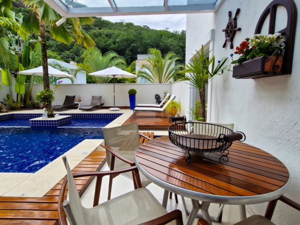 Casa de Luxo com Jacuzzi na Sala – Costa Nova Residence