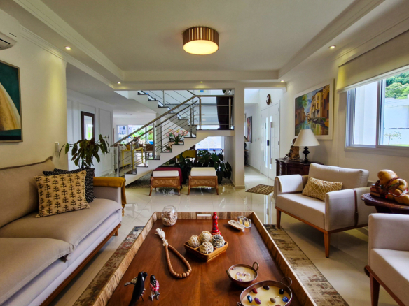 Casa de Luxo com Jacuzzi na Sala – Costa Nova Residence