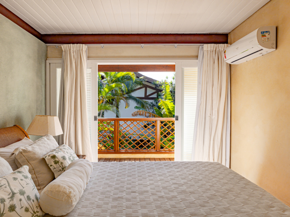 Casa exclusiva frente ao mar na Praia da Baleia