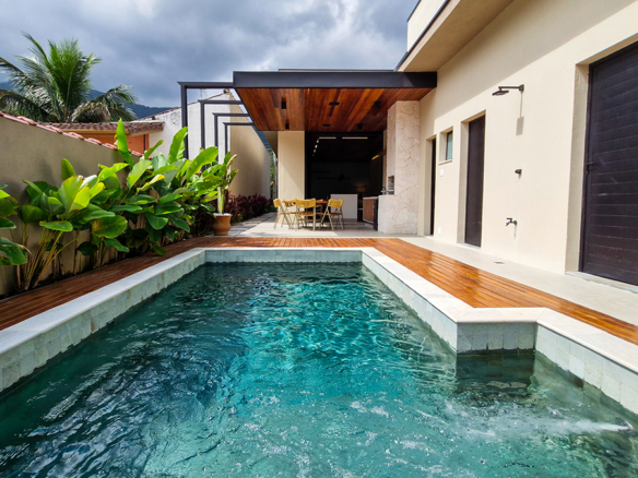 Casa nova térrea com Automação Total no Condomínio Mar Verde | 3 Suítes