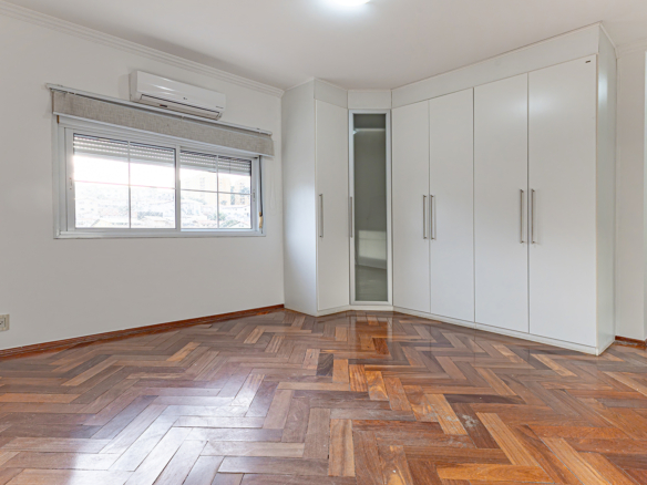 Casa ampla em condomínio exclusivo no Morumbi