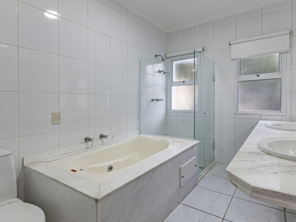 Casa ampla em condomínio exclusivo no Morumbi