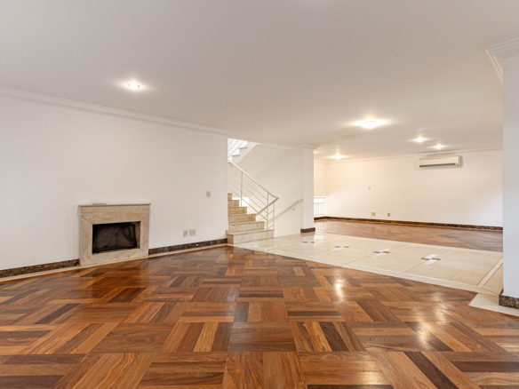Casa ampla em condomínio exclusivo no Morumbi