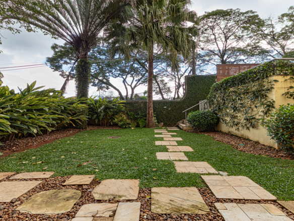 Elegante Residência em Condomínio Exclusivo no Morumbi