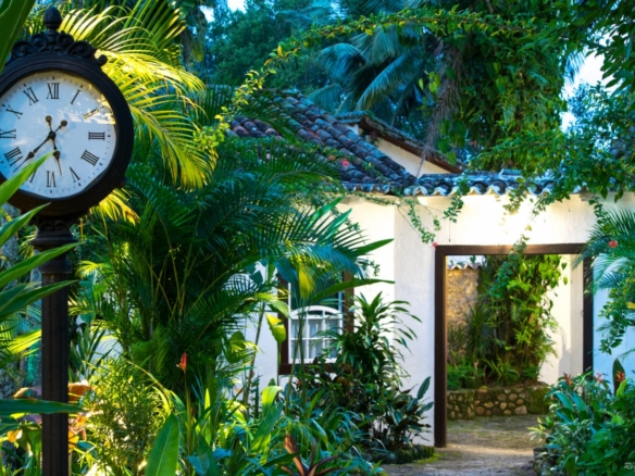 Residência Histórica de Alto Padrão em Paraty — Charme, Exclusividade e Estilo de Vida Único