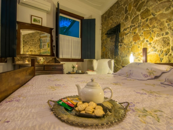 Residência Histórica de Alto Padrão em Paraty — Charme, Exclusividade e Estilo de Vida Único