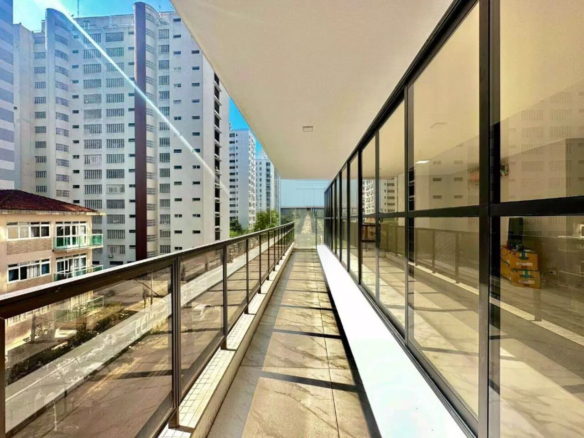 Apartamento a venda | 4 quartos (2 suítes) | 2 vagas | Pitangueiras | Guarujá