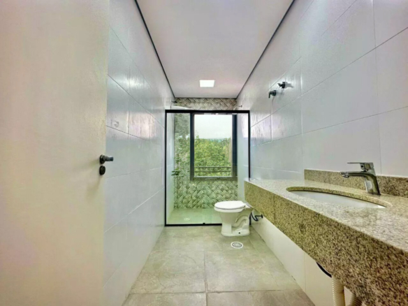 Apartamento a venda | 4 quartos (2 suítes) | 2 vagas | Pitangueiras | Guarujá