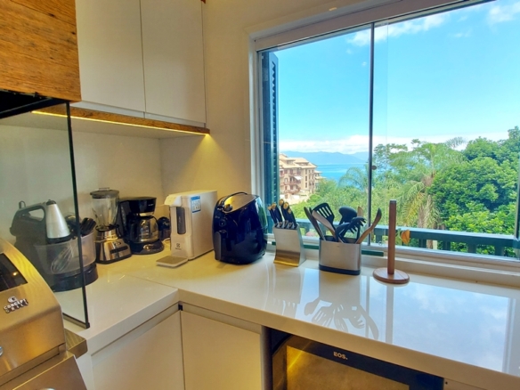 Apartamento duplex a venda com varanda | Vista Mar | Condomínio As Gaivotas