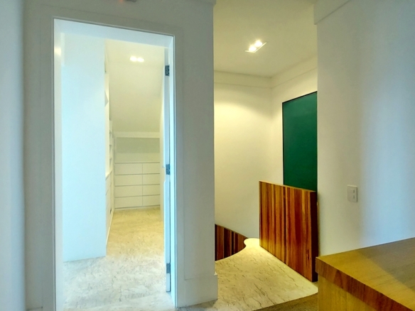 Apartamento duplex a venda com varanda | Vista Mar | Condomínio As Gaivotas