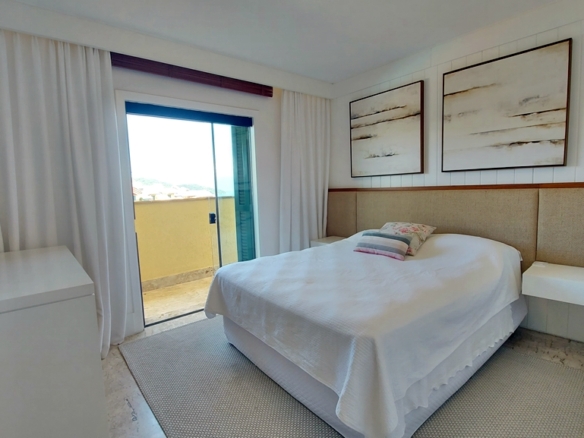 Apartamento duplex a venda com varanda | Vista Mar | Condomínio As Gaivotas
