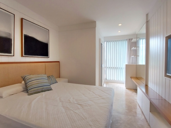Apartamento duplex a venda com varanda | Vista Mar | Condomínio As Gaivotas