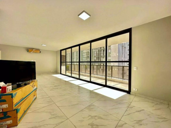 Apartamento a venda | 4 quartos (2 suítes) | 2 vagas | Pitangueiras | Guarujá
