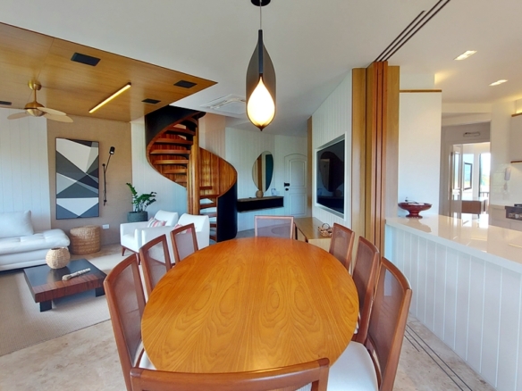 Apartamento duplex a venda com varanda | Vista Mar | Condomínio As Gaivotas