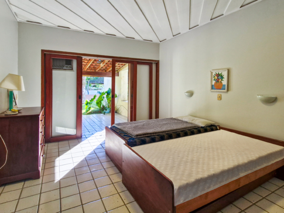 Casa a venda com 5 dormitórios em condomínio na Praia Dura | Ubatuba