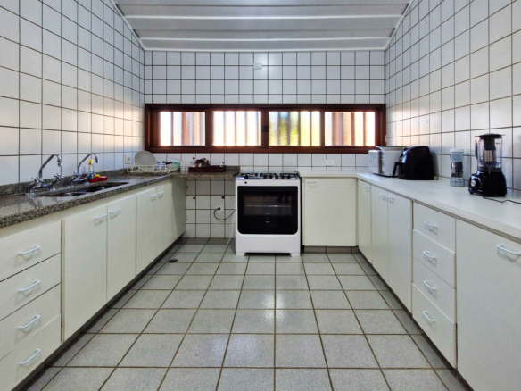Casa a venda com 5 dormitórios em condomínio na Praia Dura | Ubatuba