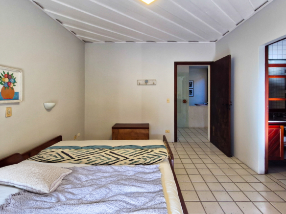 Casa a venda com 5 dormitórios em condomínio na Praia Dura | Ubatuba