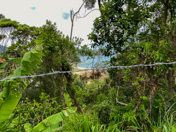 Terreno para Venda em Condomínio Roteiro do Sol – Caraguatatuba.