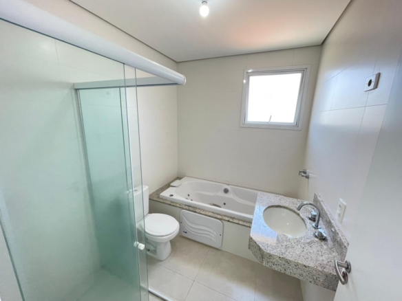 Apartamento para Venda com 3 quartos, em POIARES com 130m²
