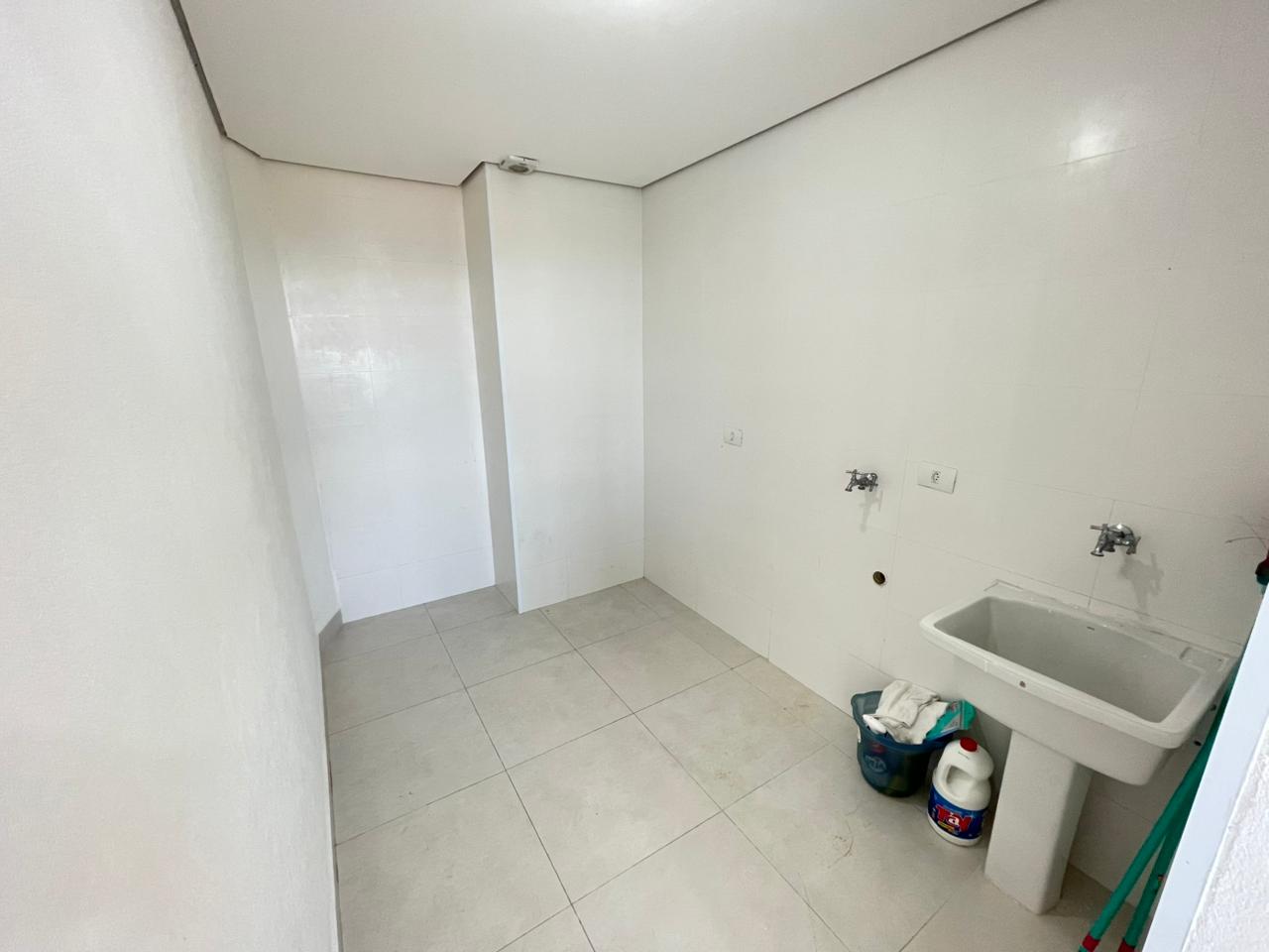 Apartamento para Venda com 3 quartos, em POIARES com 130m²