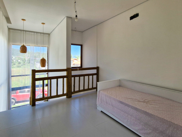 Casa Nova de Alto Padrão a venda na Praia da Mococa | Arquitetura Contemporânea e Lazer Privativo