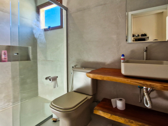 Casa Nova de Alto Padrão a venda na Praia da Mococa | Arquitetura Contemporânea e Lazer Privativo
