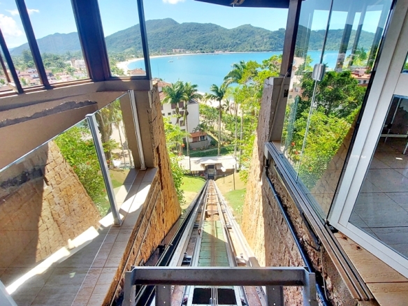 Apartamento duplex a venda com varanda | Vista Mar | Condomínio As Gaivotas