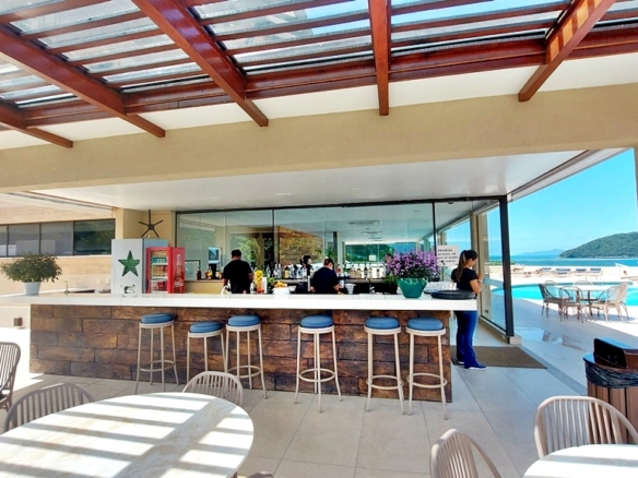 Apartamento duplex a venda com varanda | Vista Mar | Condomínio As Gaivotas