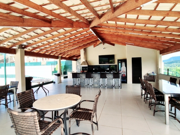 Apartamento duplex a venda com varanda | Vista Mar | Condomínio As Gaivotas