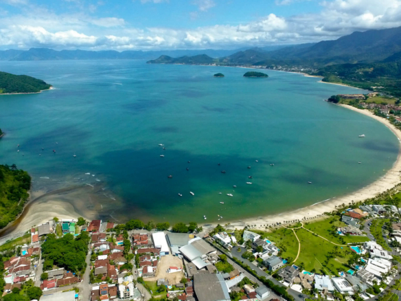 Apartamento duplex a venda com varanda | Vista Mar | Condomínio As Gaivotas