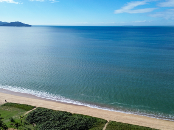 Frente mar a venda exclusiva na Praia do Capricórnio – Um Refúgio de Luxo em Caraguatatuba