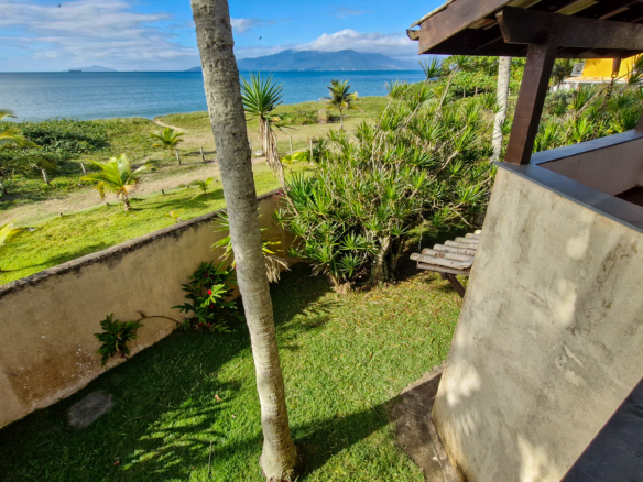 Frente mar a venda exclusiva na Praia do Capricórnio – Um Refúgio de Luxo em Caraguatatuba