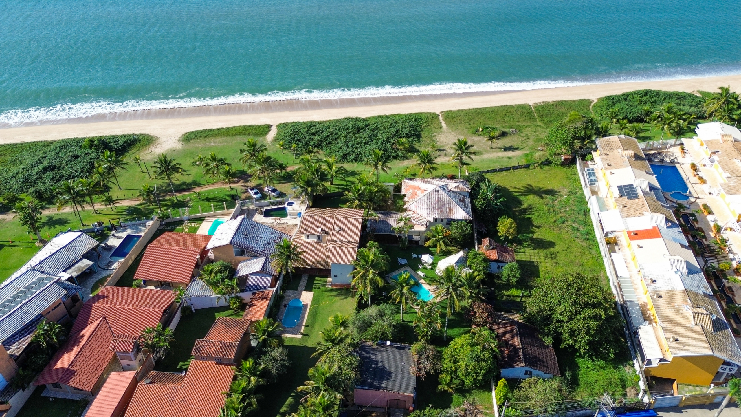 Frente mar a venda exclusiva na Praia do Capricórnio – Um Refúgio de Luxo em Caraguatatuba
