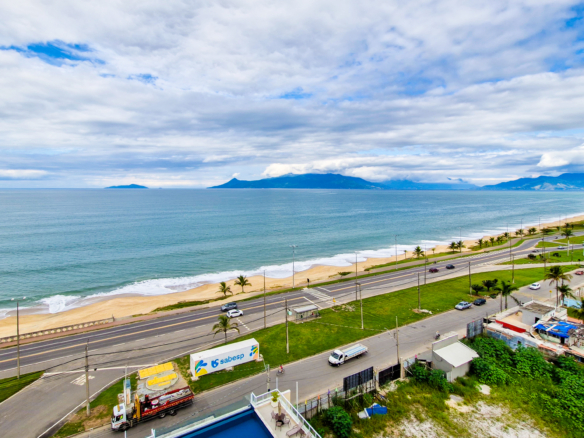 Apartamento Frente Mar à Venda na Praia de Massaguaçu – Caraguatatuba/SP