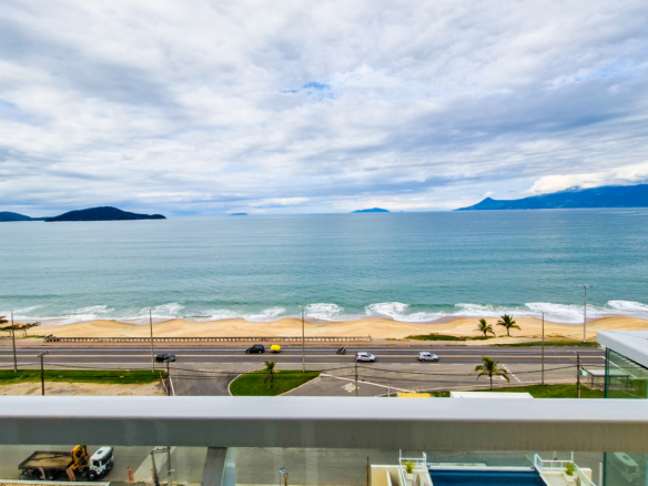 Apartamento Frente Mar à Venda na Praia de Massaguaçu – Caraguatatuba/SP