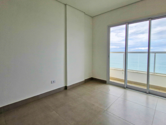 Apartamento Frente Mar à Venda na Praia de Massaguaçu – Caraguatatuba/SP