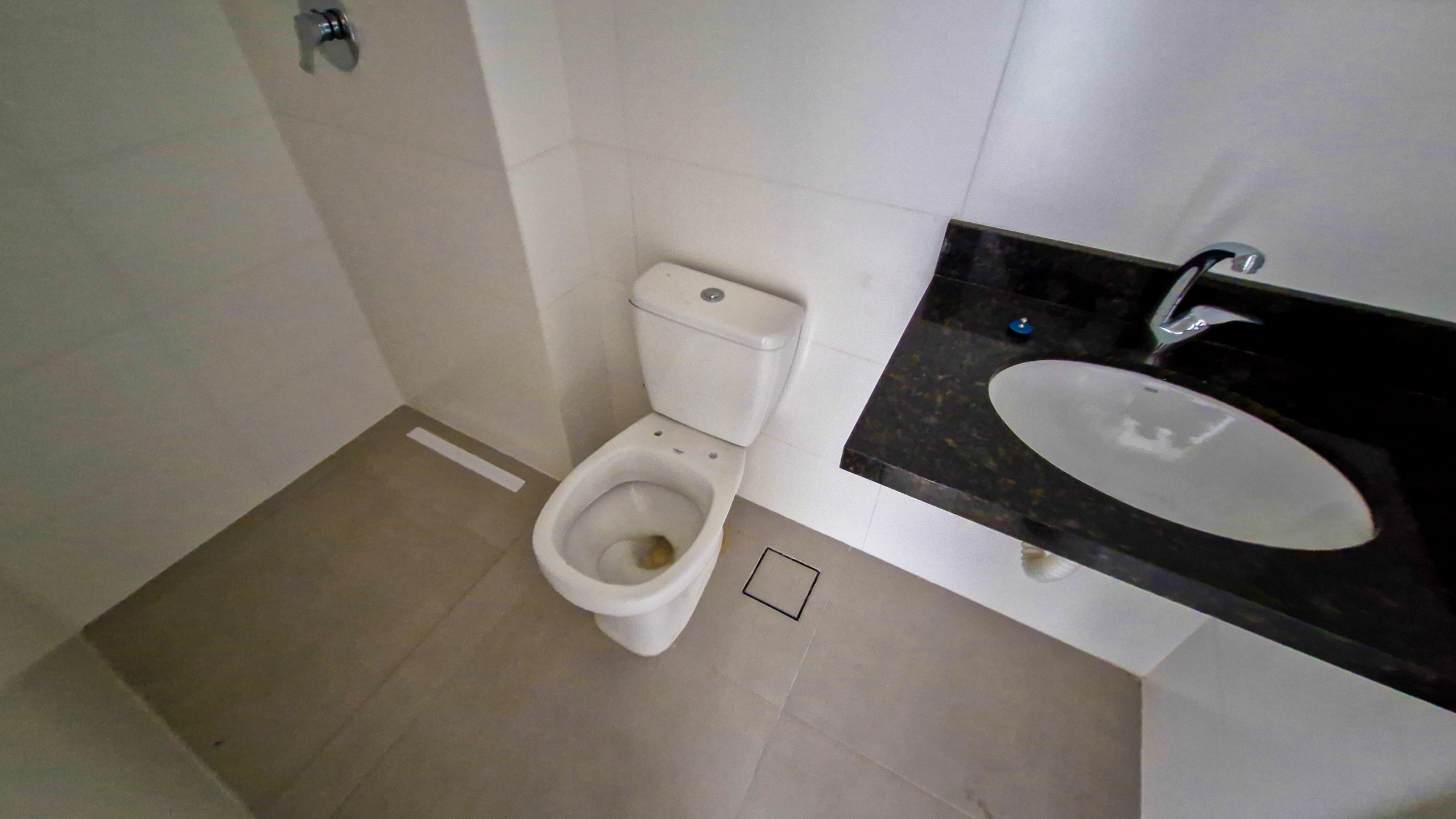 Apartamento Frente Mar à Venda na Praia de Massaguaçu – Caraguatatuba/SP