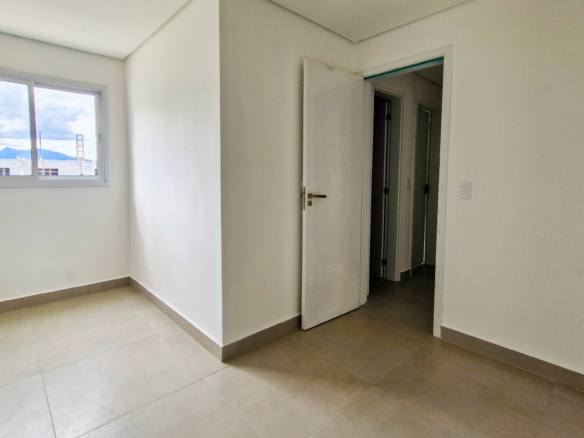 Apartamento Frente Mar à Venda na Praia de Massaguaçu – Caraguatatuba/SP