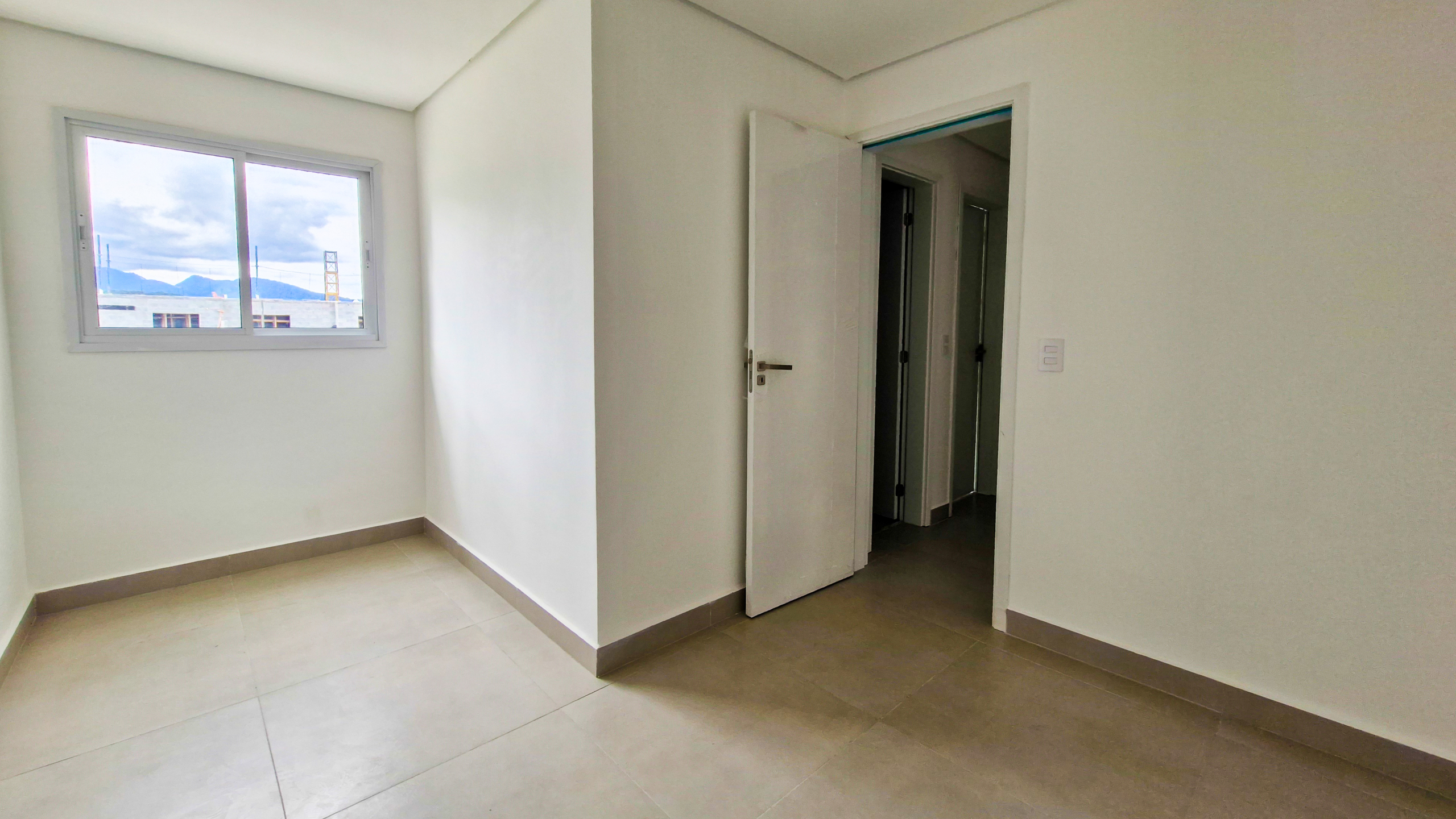 Apartamento Frente Mar à Venda na Praia de Massaguaçu – Caraguatatuba/SP