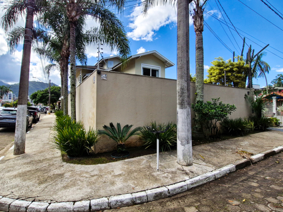 Casa alto padrão a venda | 5 suítes | Jardim Primavera