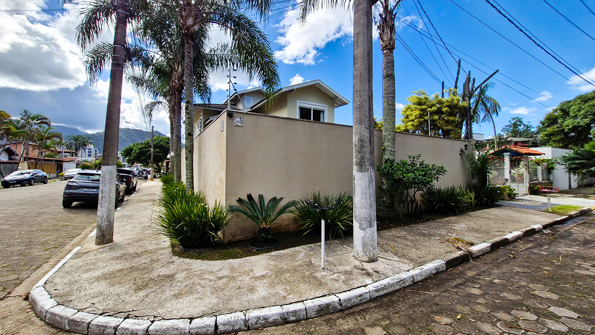 Casa alto padrão a venda | 5 suítes | Jardim Primavera