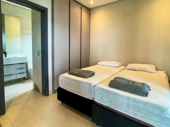 Casa Frente Mar com 5 Suítes e Piscina Aquecida na Praia da Lagoinha – Ubatuba