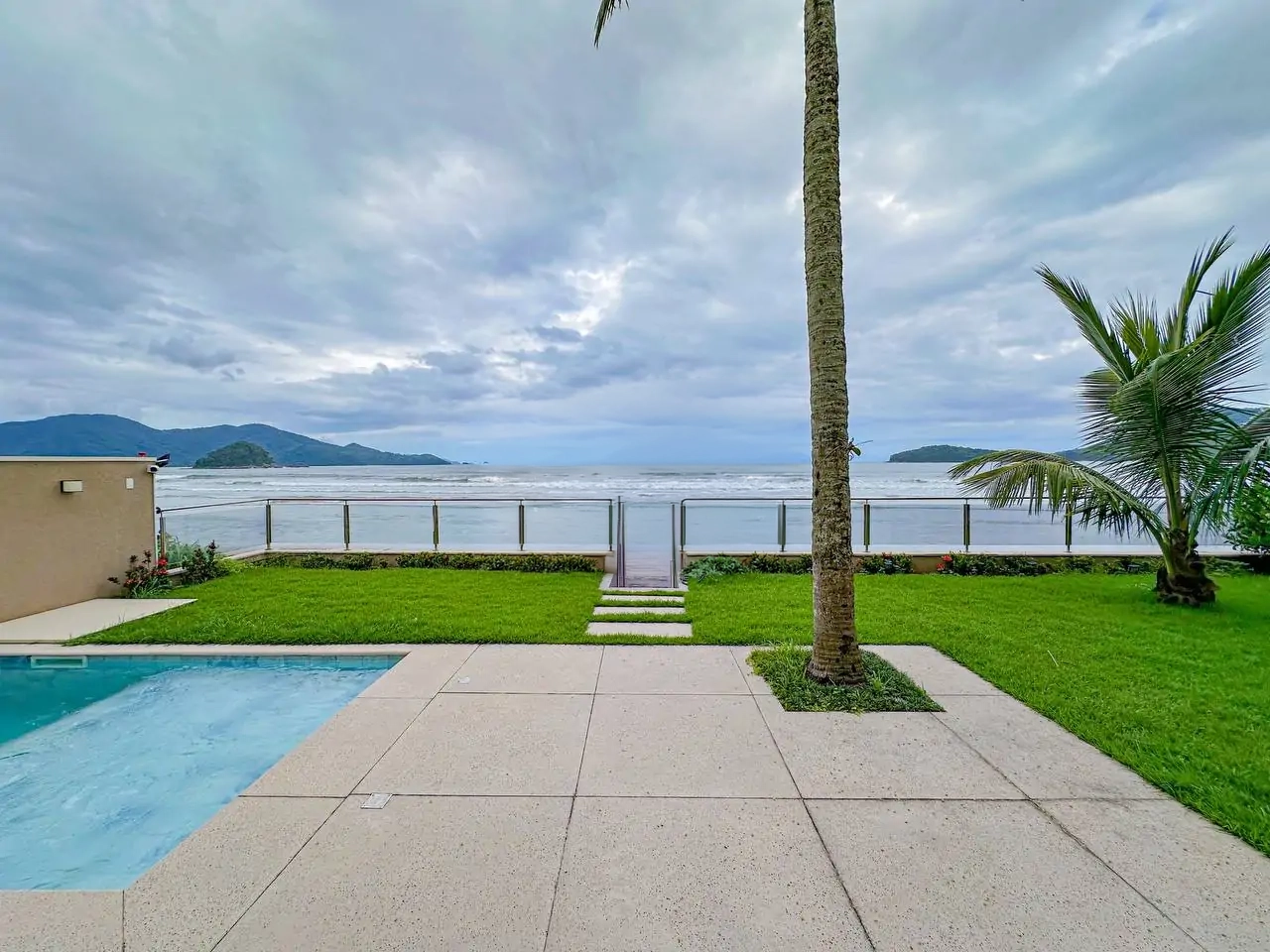 Casa de Condomínio Alto Padrão a venda | Praia do Sapê | Ubatuba