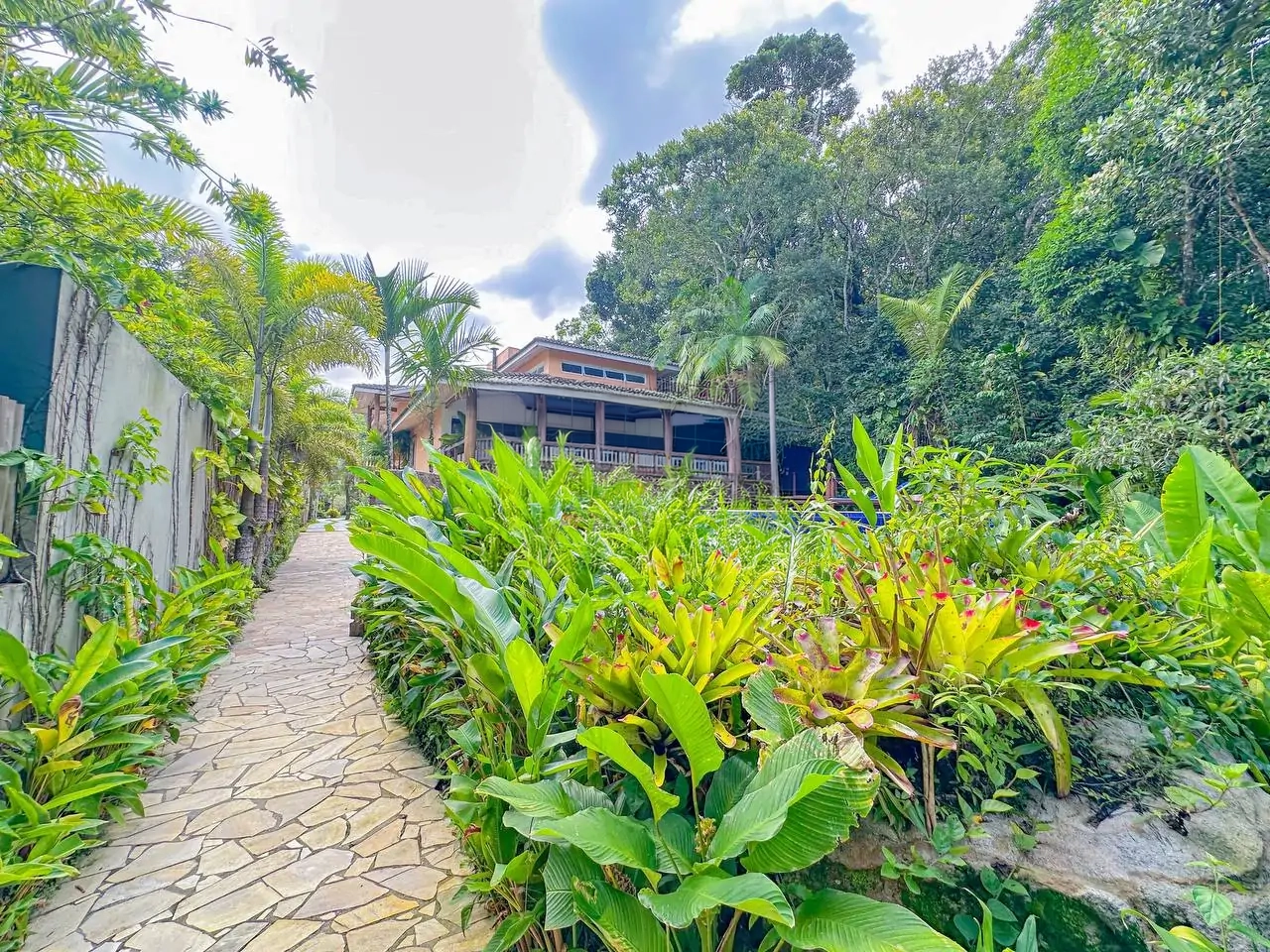 Casa Pé na Areia a venda | Praia Dura | Ubatuba – SP