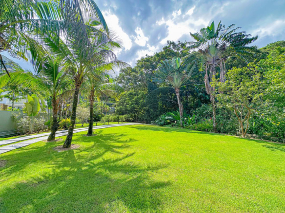 Casa Pé na Areia a venda | Praia Dura | Ubatuba – SP