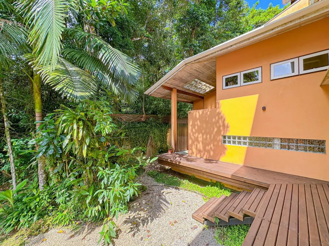 Casa Pé na Areia a venda | Praia Dura | Ubatuba – SP